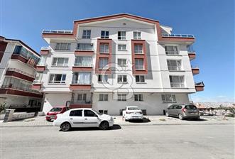 ANA CADDE YAKINI ARA KAT MASRAFSIZ CEPHELERİ AÇIK 2+1 DAİRE