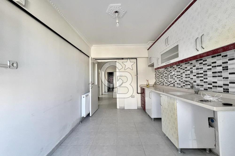 ANA CADDE YAKINI ARA KAT MASRAFSIZ CEPHELERİ AÇIK 2+1 DAİRE