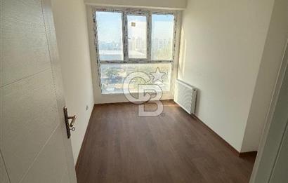 Bahçeşehir Hayat Park 2 Sitesi Satılık 2+1 Daire