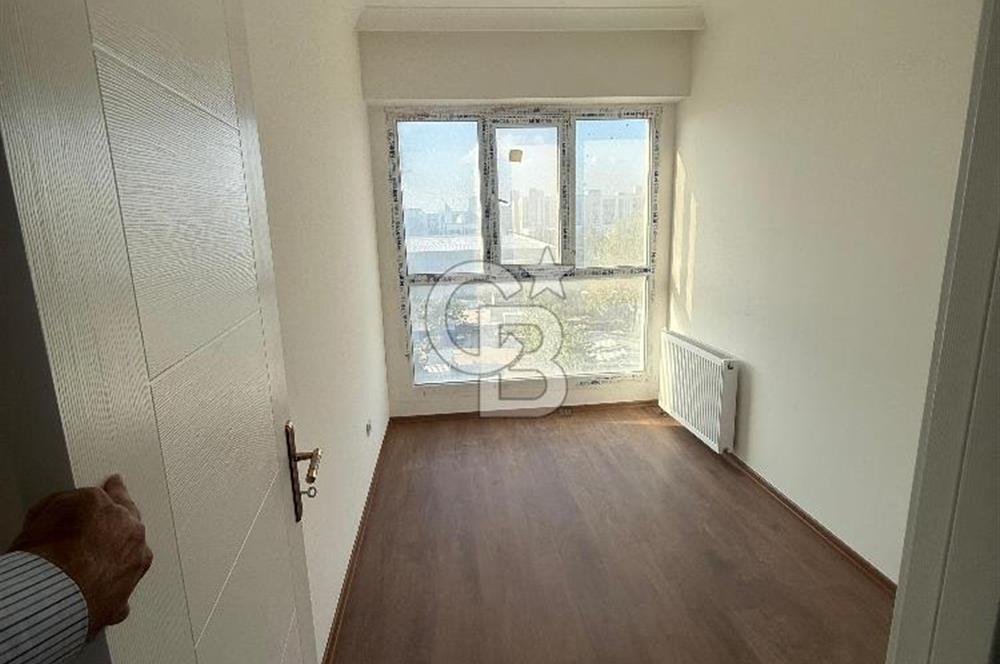 Bahçeşehir Hayat Park 2 Sitesi Satılık 2+1 Daire
