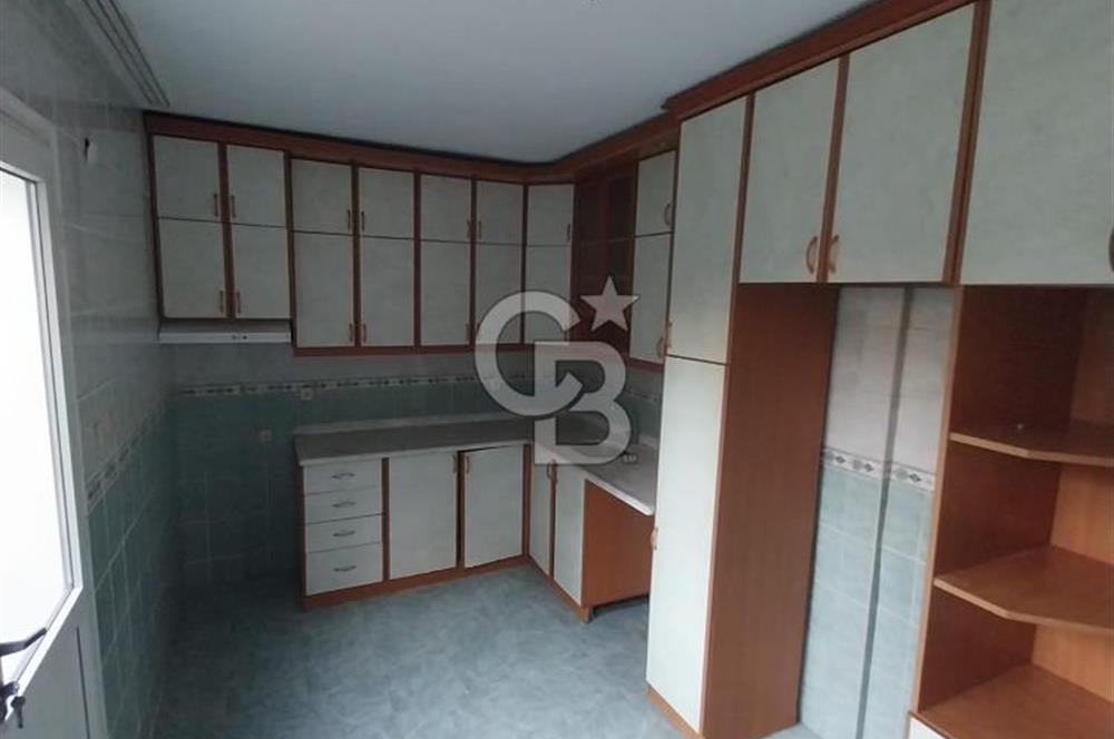 Kiralık 2+1 Daire – 1. Kat – 90 m² – Açık Otoparklı