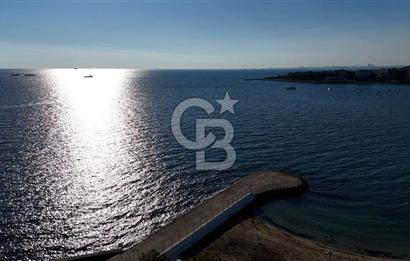 CADDEBOSTAN SAHİLDE FULL DENİZ MANZARALI 380m2 7+2 BAHÇE DUBLEKS 