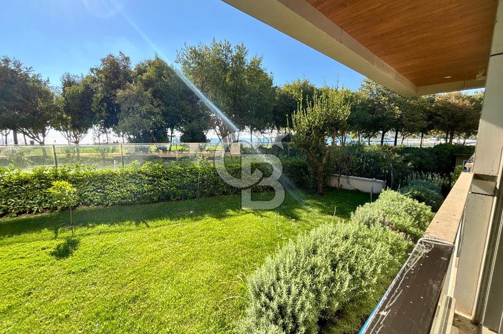 CADDEBOSTAN SAHİLDE FULL DENİZ MANZARALI 380m2 7+2 BAHÇE DUBLEKS 