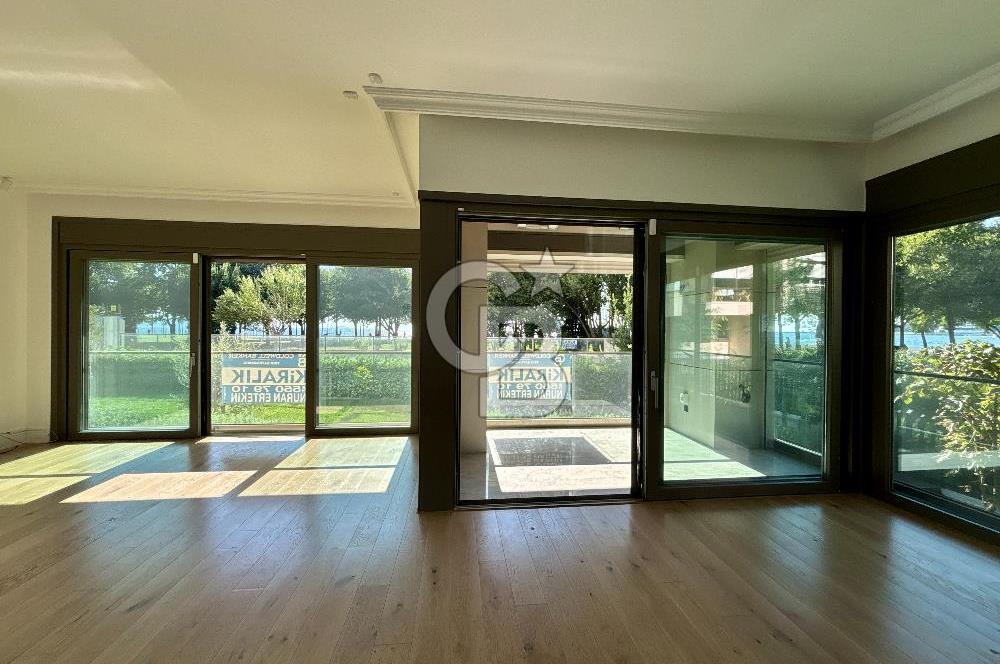 CADDEBOSTAN SAHİLDE FULL DENİZ MANZARALI 380m2 7+2 BAHÇE DUBLEKS 