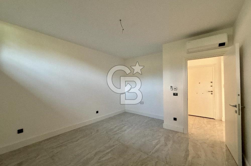 CADDEBOSTAN SAHİLDE FULL DENİZ MANZARALI 380m2 7+2 BAHÇE DUBLEKS 