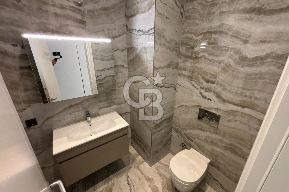 CADDEBOSTAN SAHİLDE FULL DENİZ MANZARALI 380m2 7+2 BAHÇE DUBLEKS 