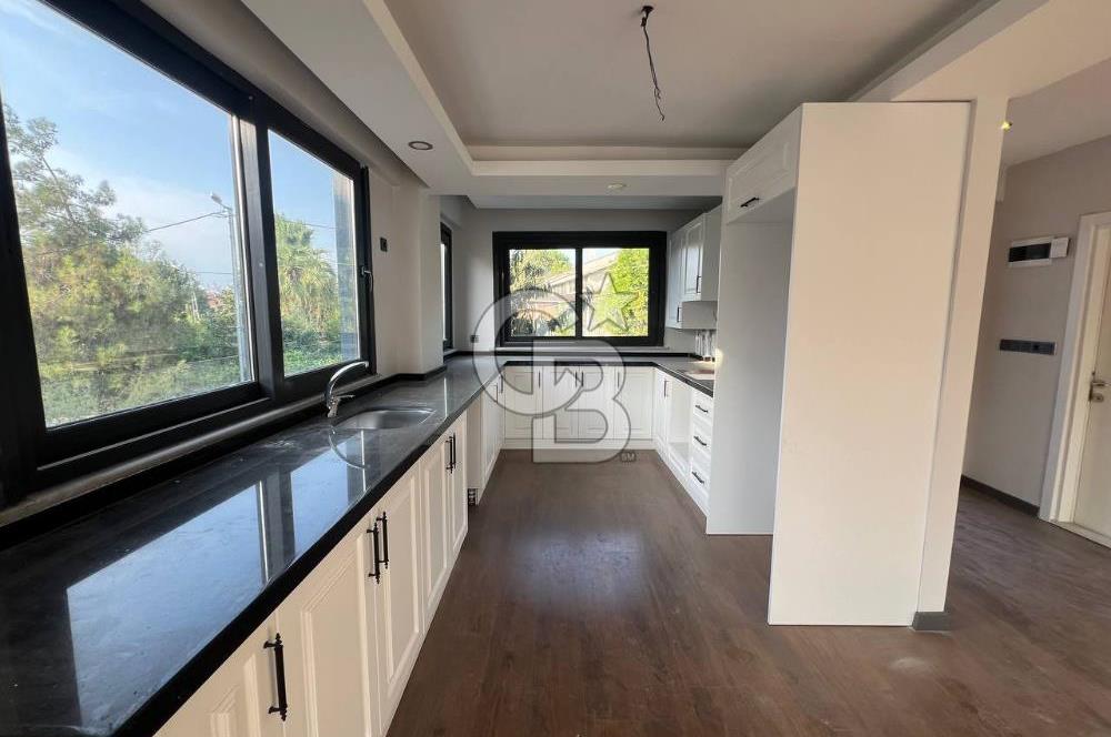 Beylıkdüzü Full Deniz Manzaralı 6+2 Tripleks Villa
