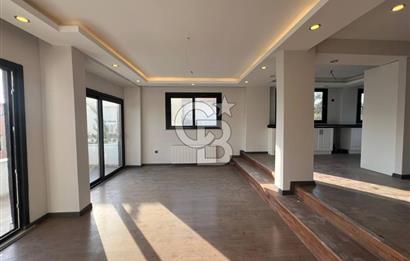 Beylıkdüzü Full Deniz Manzaralı 6+2 Tripleks Villa