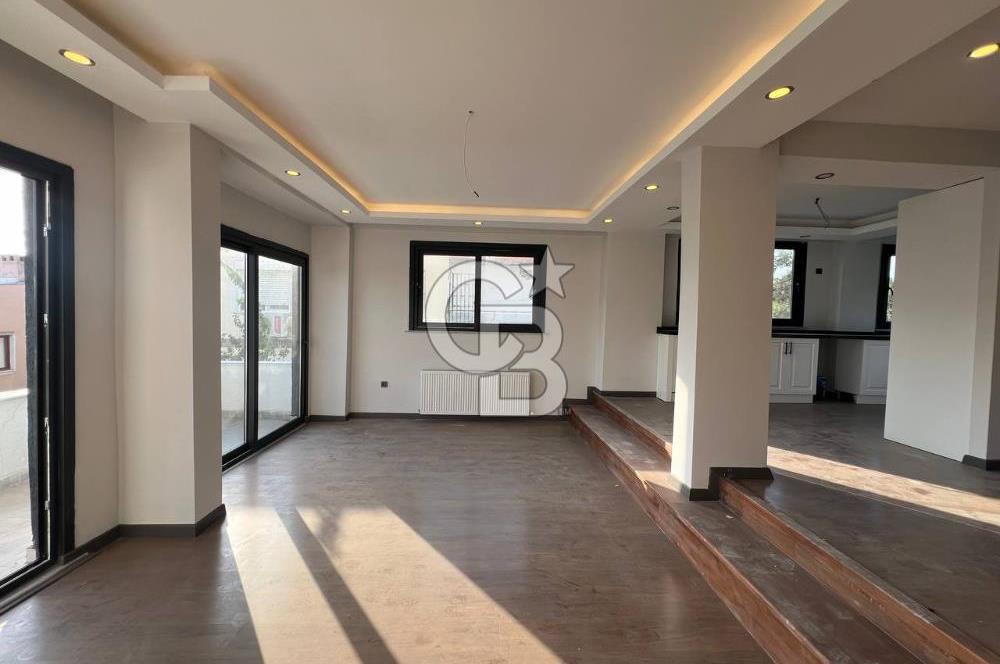 Beylıkdüzü Full Deniz Manzaralı 6+2 Tripleks Villa
