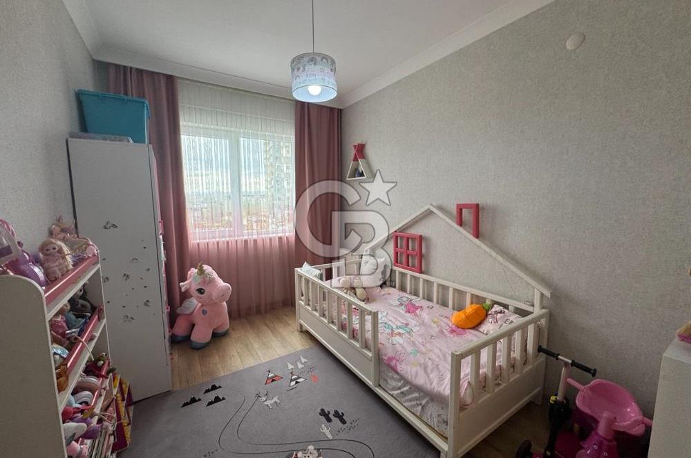 YENİ BAĞLICA'DA MERKEZİ KONUMDA, KİLERLİ,GİYİNME ODALI 4+1 DAİRE