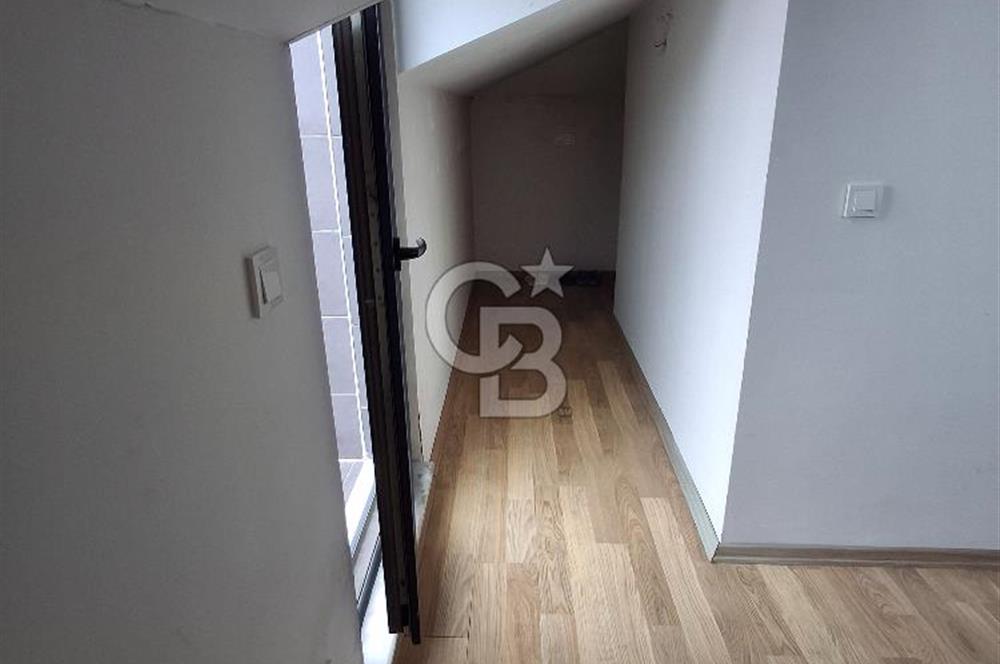 Sancaktepe Kemal Türkler Mahallesinde Satılık 3+1 Dubleks daire 