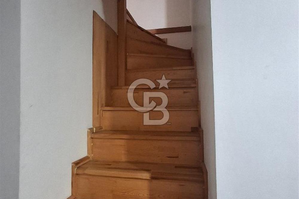 Sancaktepe Kemal Türkler Mahallesinde Satılık 3+1 Dubleks daire 