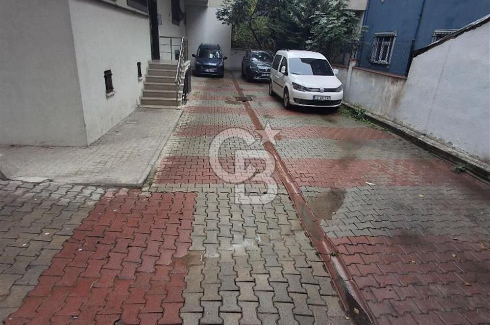 Sancaktepe Kemal Türkler Mahallesinde Satılık 3+1 Dubleks daire 