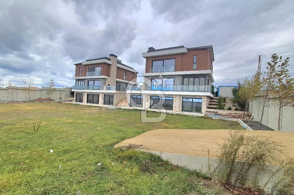 Satılık İkiz Villa (Tripleks) Göl Manzaralı. Arnavutköy - Durusu