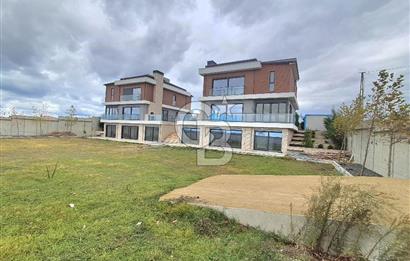 Satılık İkiz Villa (Tripleks) Göl Manzaralı. Arnavutköy - Durusu
