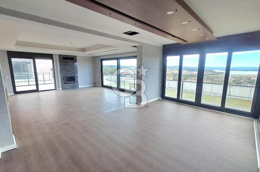 Satılık İkiz Villa (Tripleks) Göl Manzaralı. Arnavutköy - Durusu