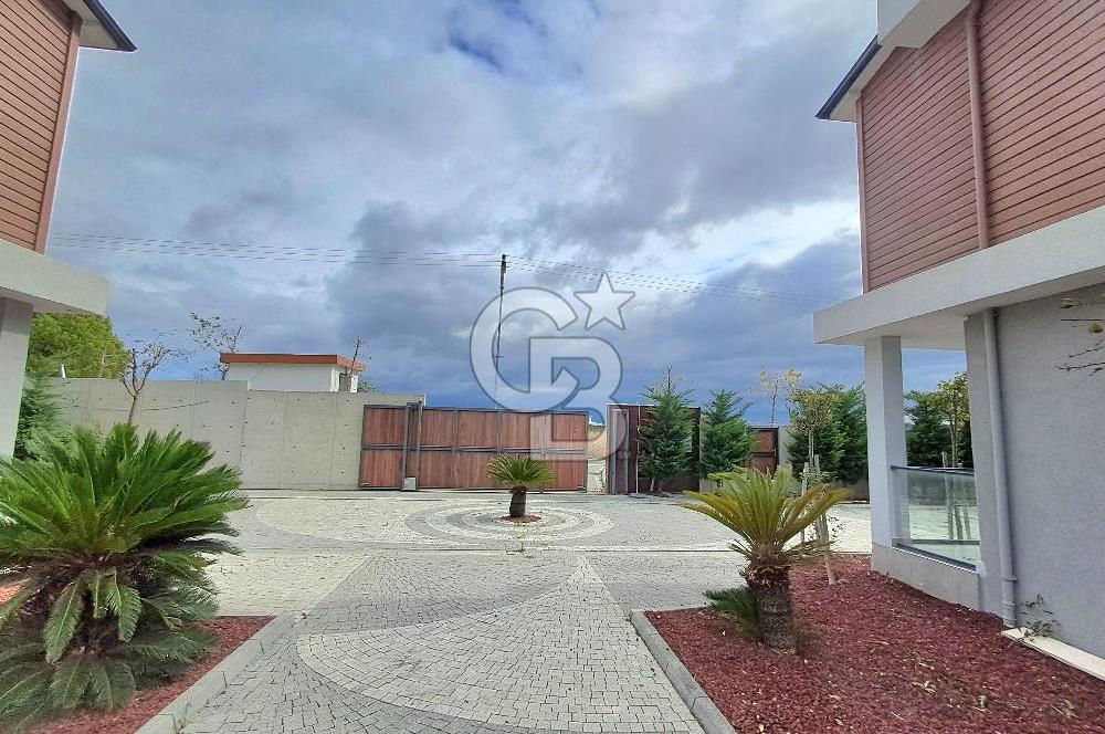 Satılık İkiz Villa (Tripleks) Göl Manzaralı. Arnavutköy - Durusu