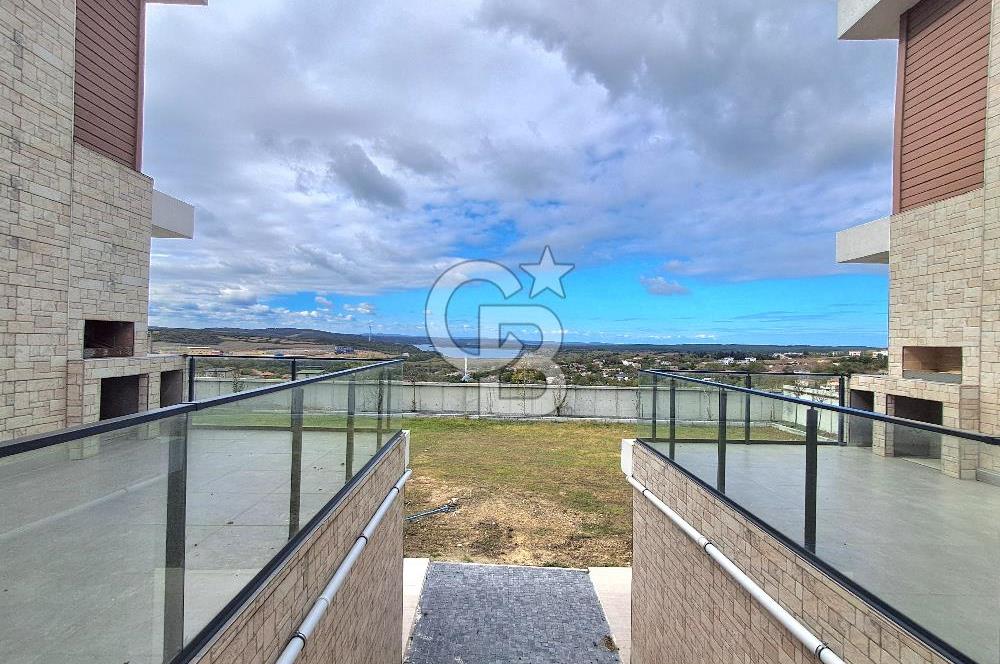Satılık İkiz Villa (Tripleks) Göl Manzaralı. Arnavutköy - Durusu