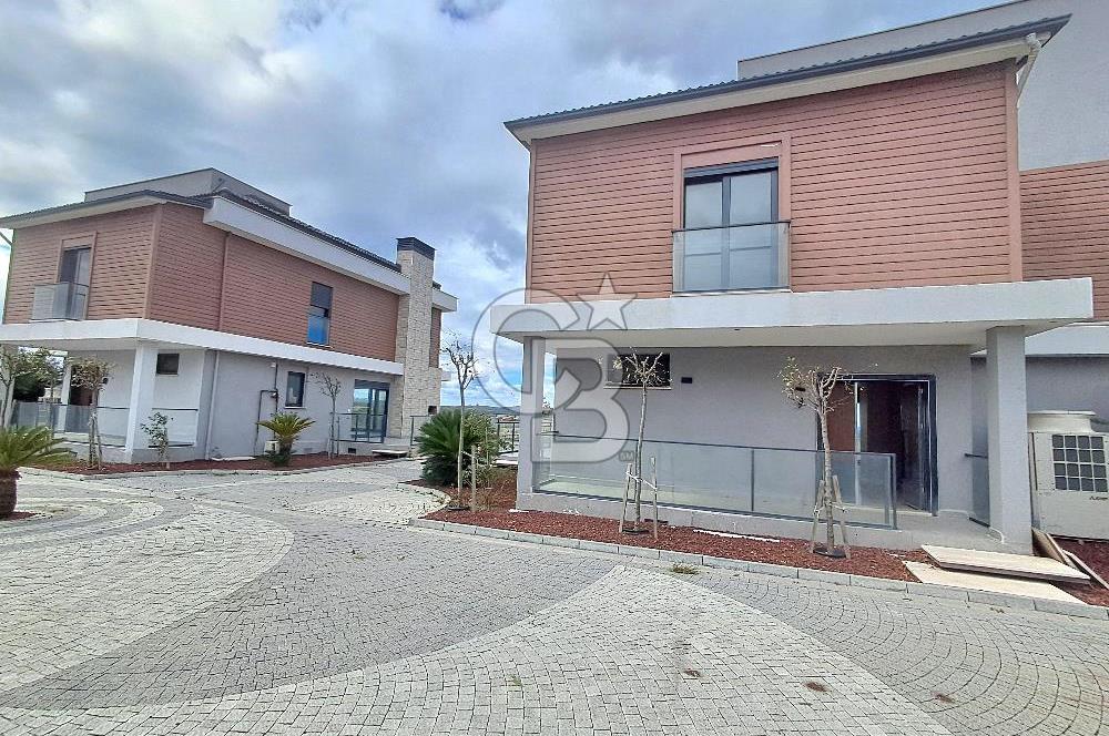 Satılık İkiz Villa (Tripleks) Göl Manzaralı. Arnavutköy - Durusu