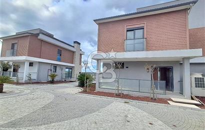 Satılık İkiz Villa (Tripleks) Göl Manzaralı. Arnavutköy - Durusu