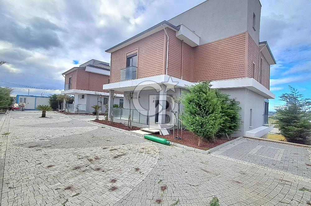 Satılık İkiz Villa (Tripleks) Göl Manzaralı. Arnavutköy - Durusu