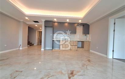 Arnavutköy Durusu'da Satılık Tripleks Villa, Göl Manzaralı