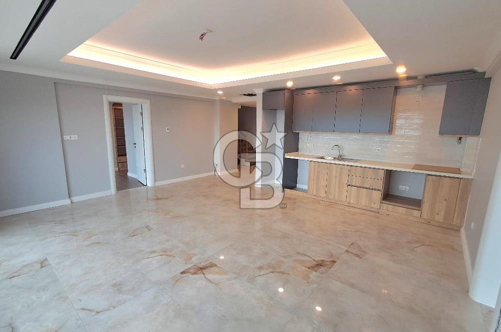 Arnavutköy Durusu'da Satılık Tripleks Villa, Göl Manzaralı