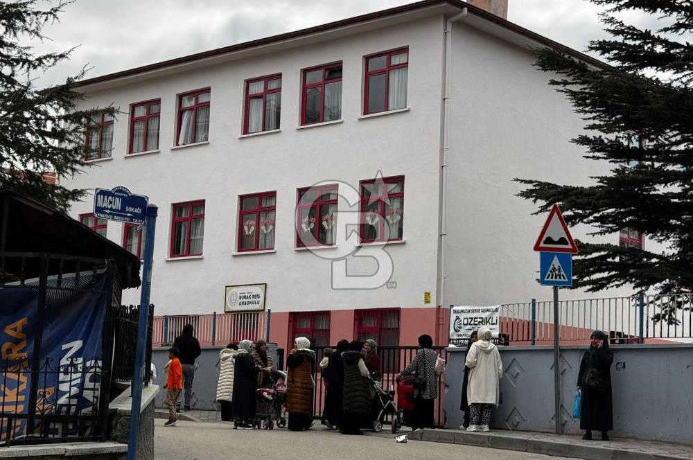 3.2 M CİROLU/İLKOKULA CEPHE/ARAÇ TAKASLI/YOĞUN MÜŞTERİLİ PASTANE