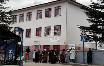 3.2 M CİROLU/İLKOKULA CEPHE/ARAÇ TAKASLI/YOĞUN MÜŞTERİLİ PASTANE
