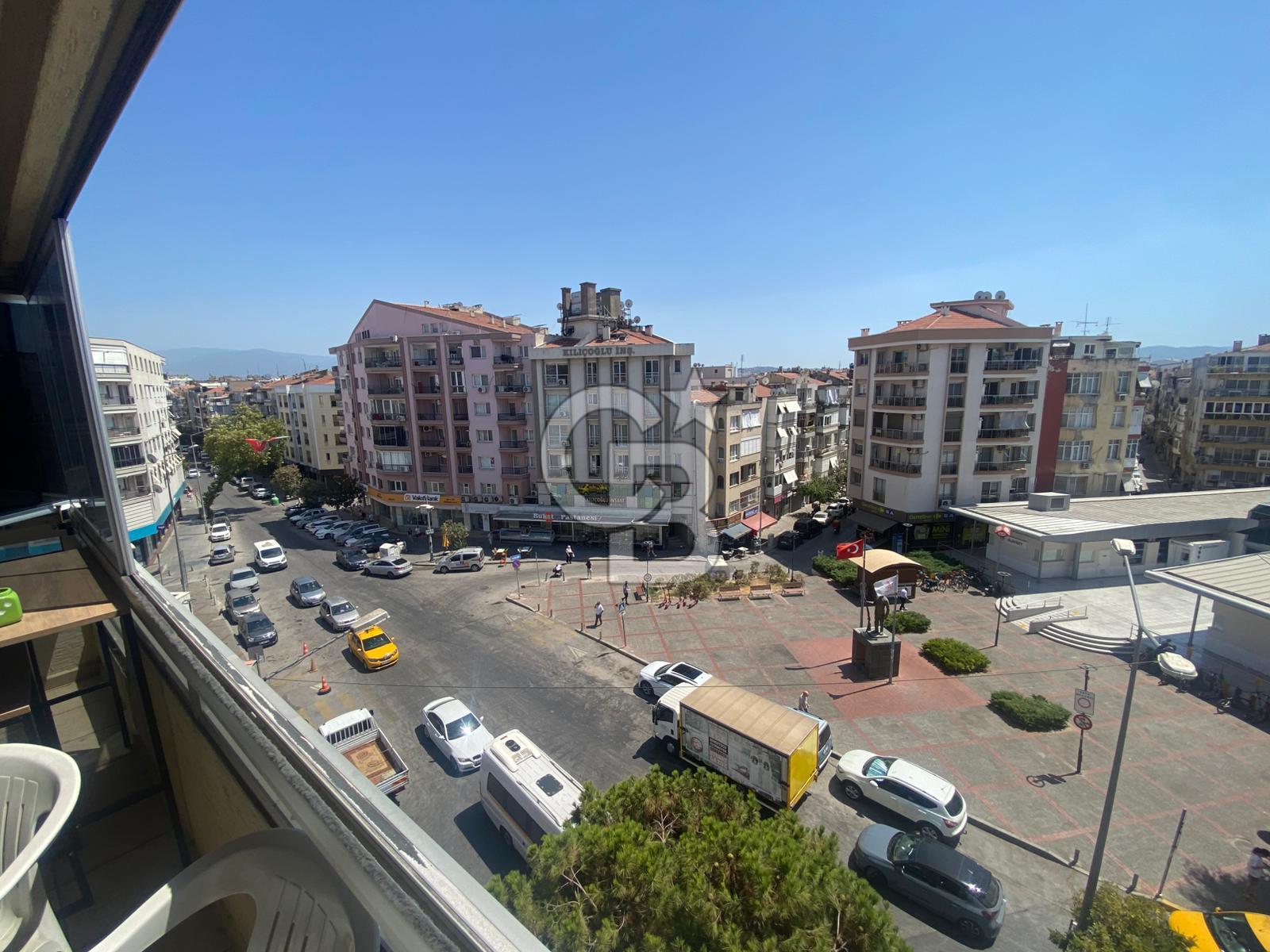 Karşıyaka Alaybey İzban Karşısı Satılık 3+1 Asansörlü Daire