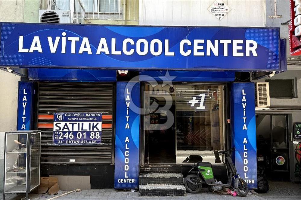 Bornovanın En İşlek Noktasında Küçük Parkta Kiralık Dükkan