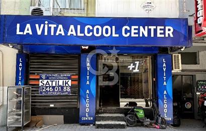 Bornovanın En İşlek Noktasında Küçük Parkta Kiralık Dükkan