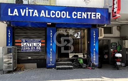 Bornovanın En İşlek Noktasında Küçük Parkta Kiralık Dükkan