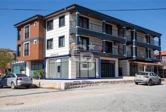 Foça Yenibağarası Mah. Ana Cadde Üzerinde Satılık Dükkan