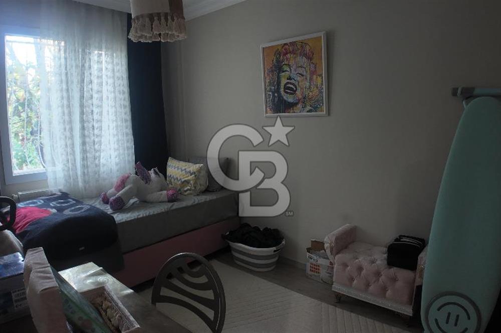 BUCA KIRKLAR KÖYÜ’NDE SÖMİNELİ, BAHÇELİ SATILIK MÜSTAKİL KÖY EVİ