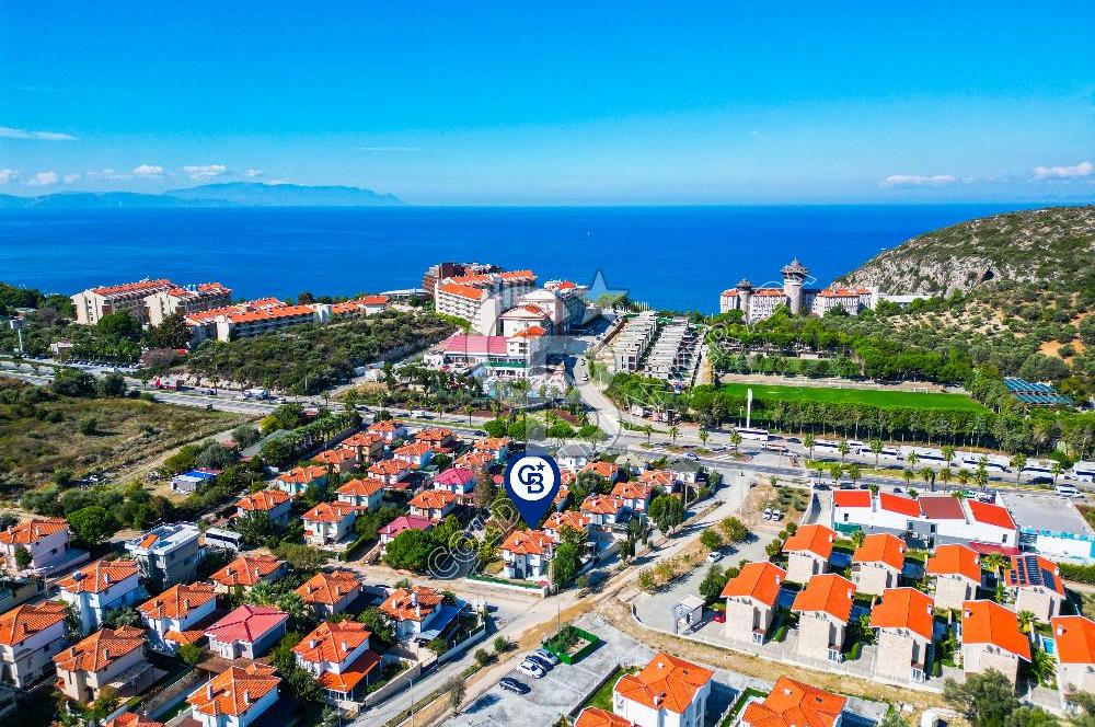 Kuşadası Rüya Vilları Geniş Bahçeli Satılık 3+1 Müstakil Villa