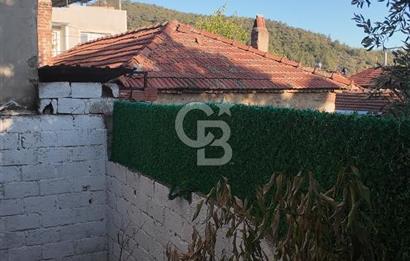 BUCA KIRKLAR KÖYÜ’NDE SÖMİNELİ, BAHÇELİ SATILIK MÜSTAKİL KÖY EVİ