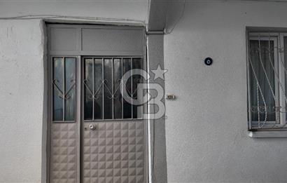 BUCA KIRKLAR KÖYÜ’NDE SÖMİNELİ, BAHÇELİ SATILIK MÜSTAKİL KÖY EVİ