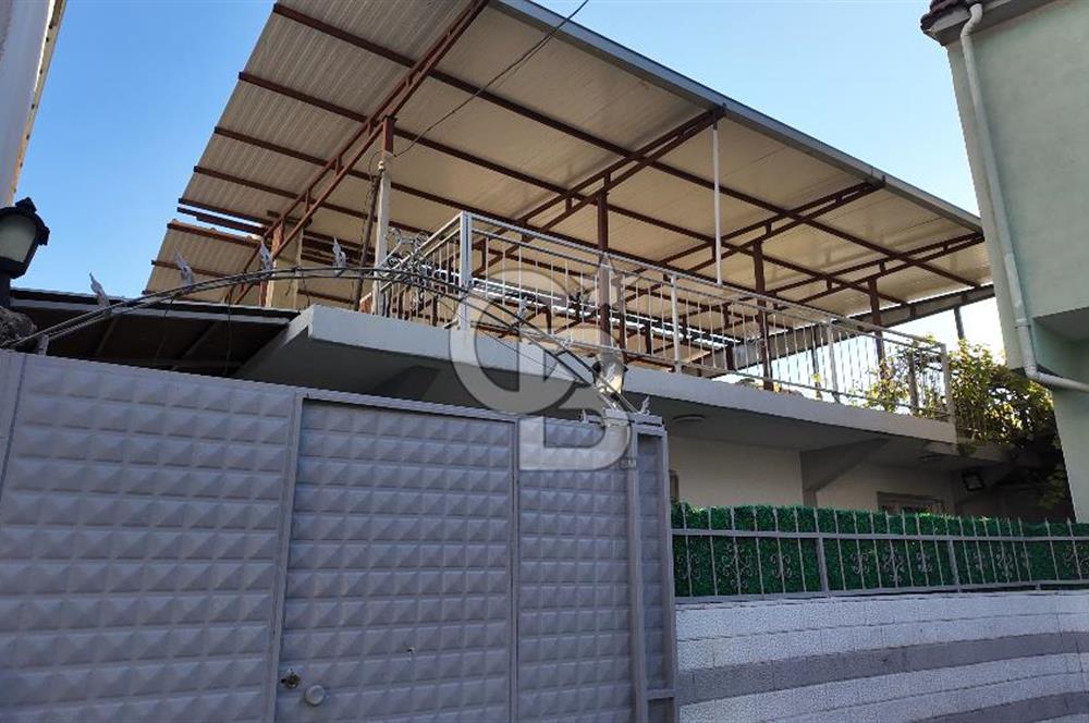 BUCA KIRKLAR KÖYÜ’NDE SÖMİNELİ, BAHÇELİ SATILIK MÜSTAKİL KÖY EVİ