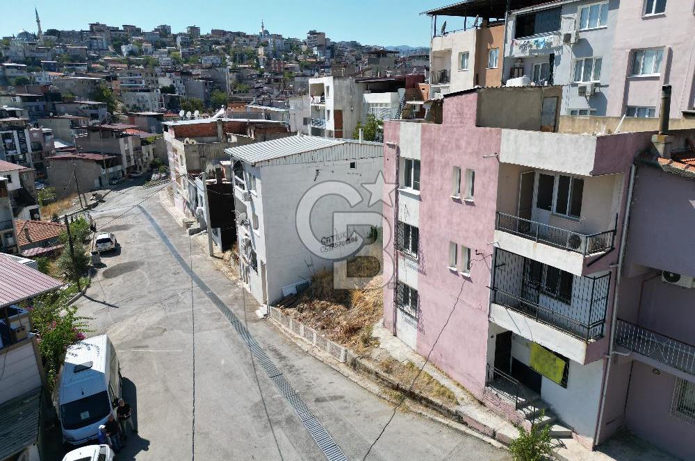 UMUT MAHALLESİ’NDE KOMPLE SATILIK 3 KATLI BİNA