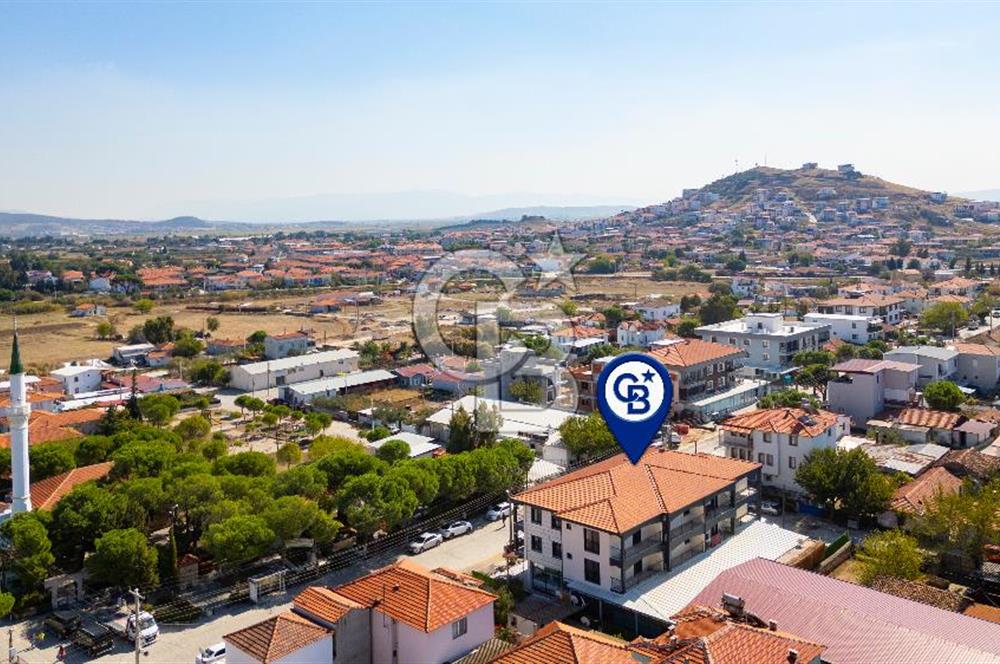 Foça Yenibağarası Mah. Ana Cadde Üzerinde Satılık Dükkan