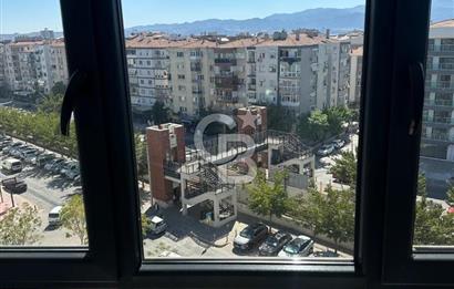 Karşıyaka Nergis’te Satılık Lüks 3+1 Daire