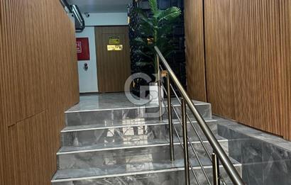 Karşıyaka Nergis’te Satılık Lüks 3+1 Daire