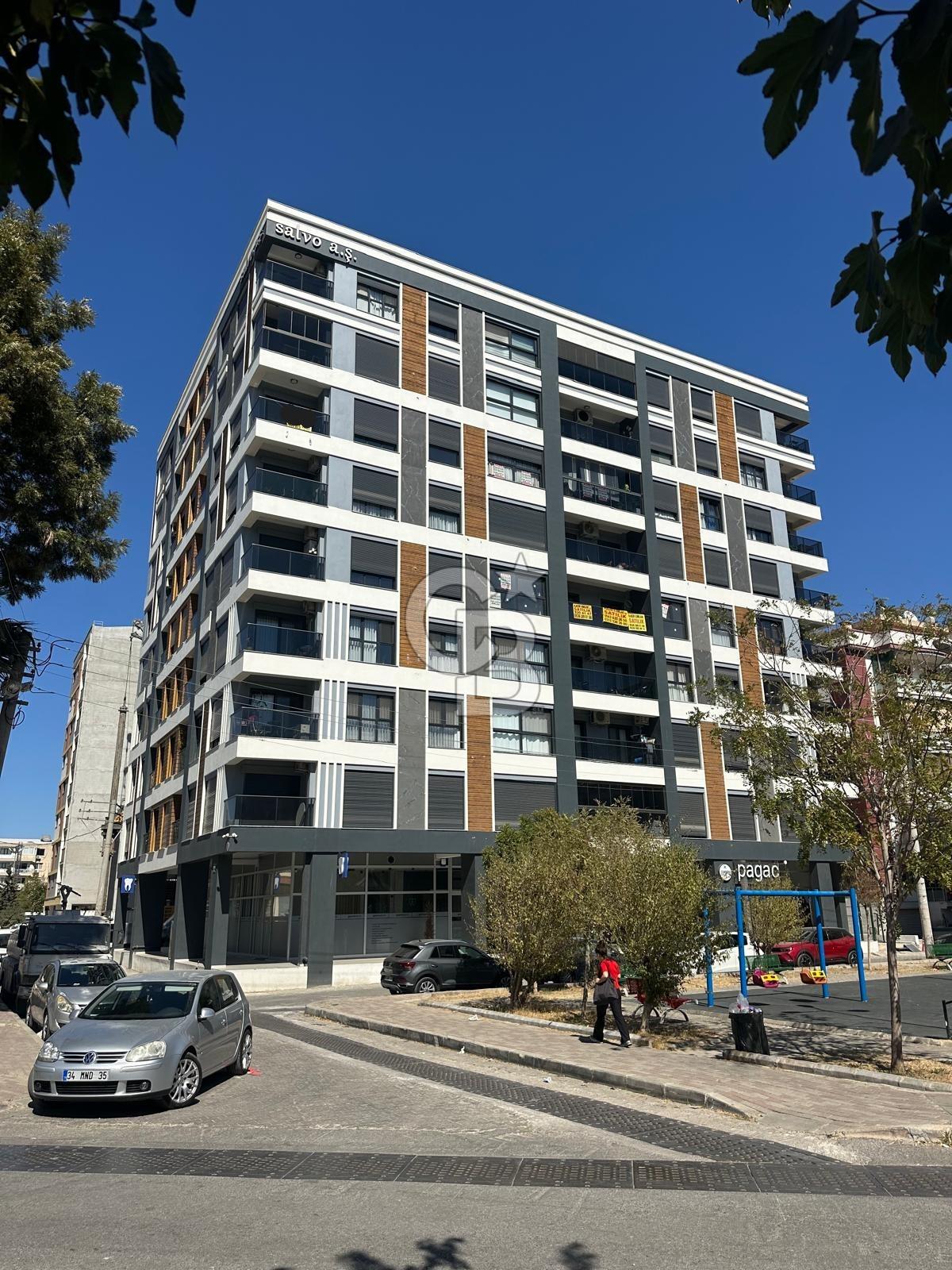 Karşıyaka Nergis’te Satılık Lüks 3+1 Daire