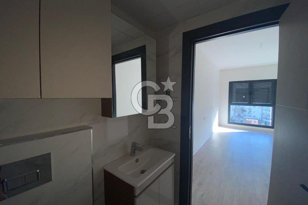 Karşıyaka Nergis’te Satılık Lüks 3+1 Daire
