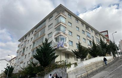 ŞEHİTLER CD YAKINI 1.KAT KONUMUNDA ARA KAT ÇİFT BALKONLU 3+1