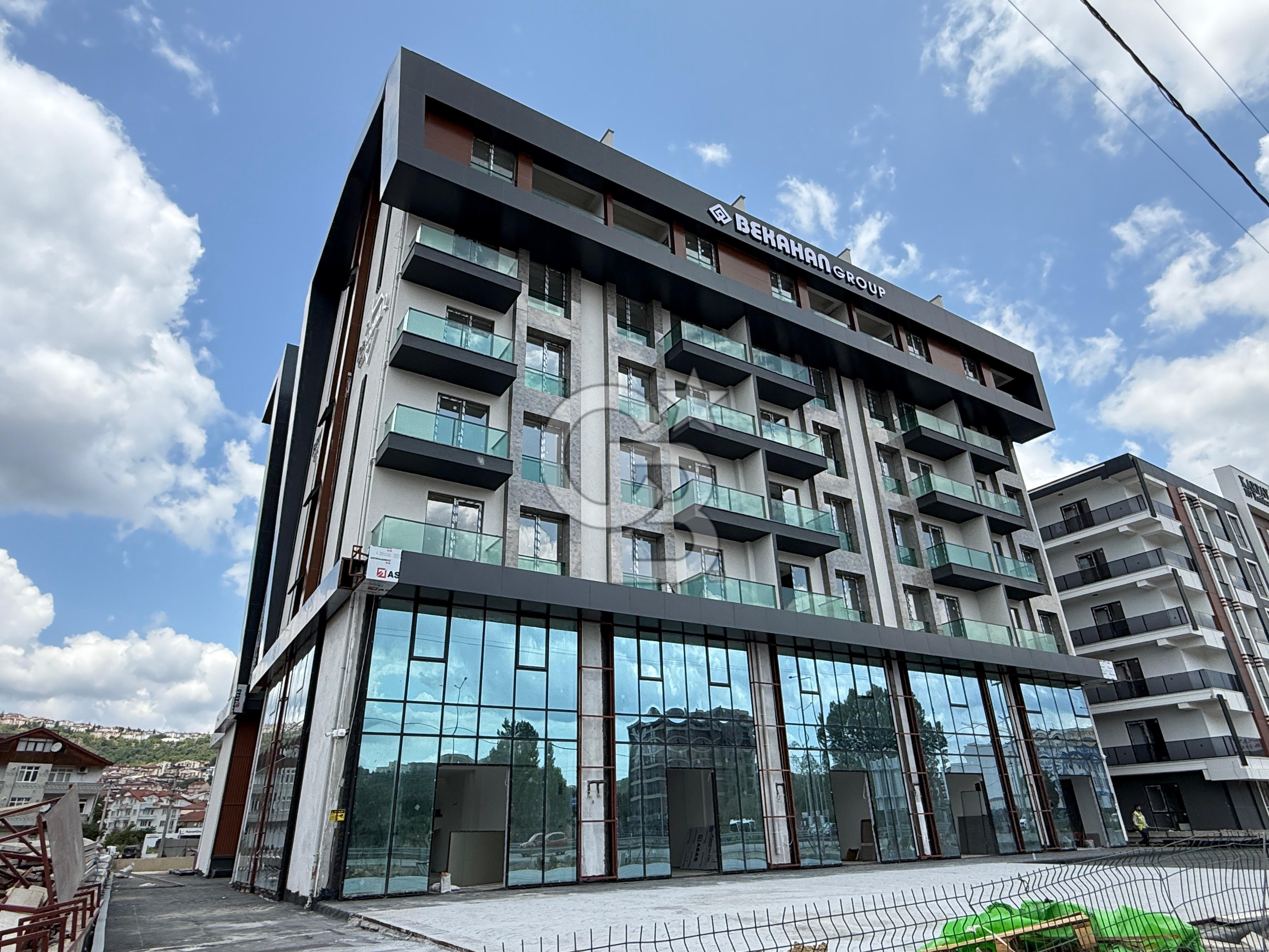 YEŞİLOVA DIAMOND Q REZİDANS YOLA CEPHE KİRALIK 1+1 EŞYALI DAİRE