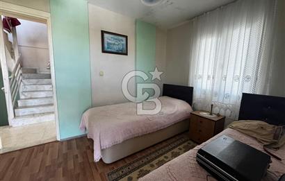Seferihisar'da Site İçinde Ferah ve Hemen Taşınmaya Uygun 4+2 Tripleks Villa