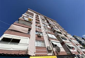 ÇİĞLİ EVKA5 te kapalı mutfak deniz manzaralı 2+1 daire