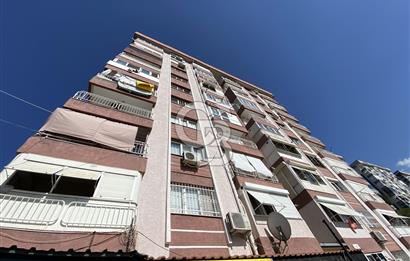 ÇİĞLİ EVKA5 te kapalı mutfak deniz manzaralı 2+1 daire